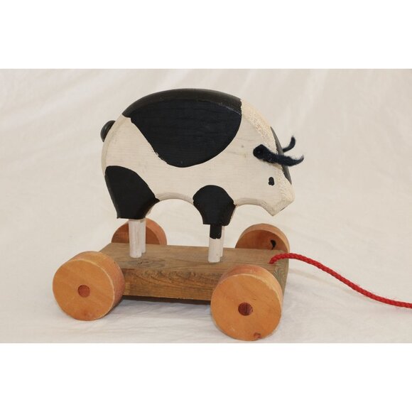 Vtg 1983 Handmade Pig Black White Wood Pull Toy Ring Cord Primitive On Wheels - Picture 2 of 4